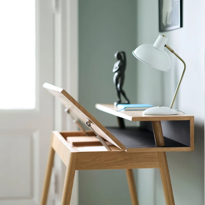 FDB Møbler - C68 Nørrebro Desk, 89 X 118 Cm, Oak Lacquered / Linoleum Mushroom - Image 8