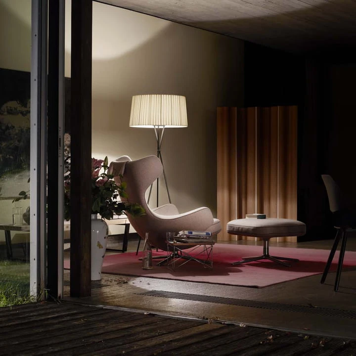 Vitra - Grand Repos Armchair, Cosy 2 Light Gray (01 Kieselgrau ), Polished Aluminum (felt Glides) - Image 5