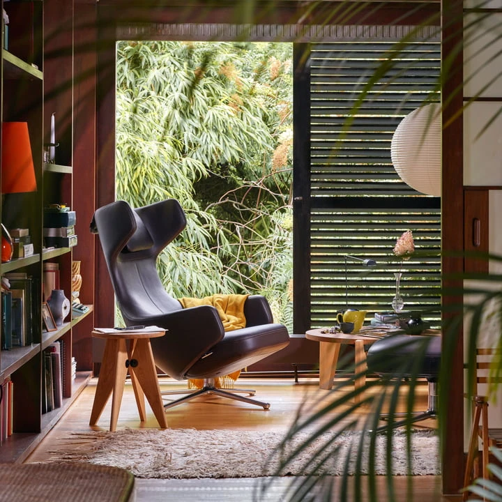 Vitra - Grand Repos Armchair, Cosy 2 Light Gray (01 Kieselgrau ), Polished Aluminum (felt Glides) - Image 8