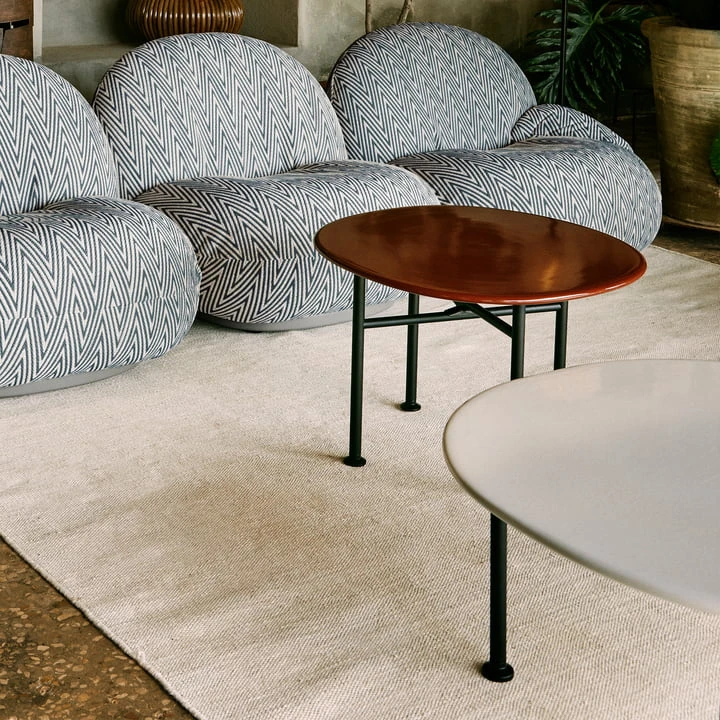 Gubi - Carmel Outdoor Lounge Table 60 X 60 Cm, Black Semi Matt / Pacific Blue - Image 4