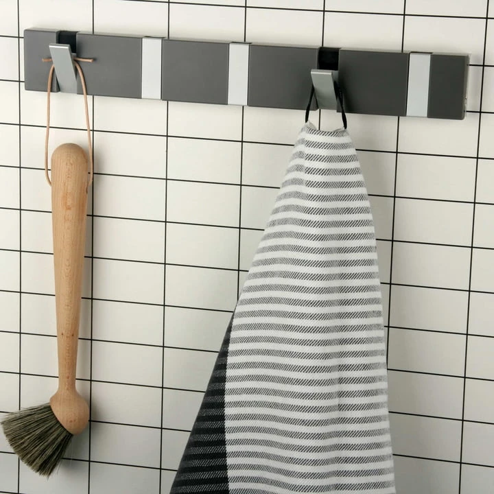 LoCa - Knax Lite 5 Cloak Rail, White - Image 2