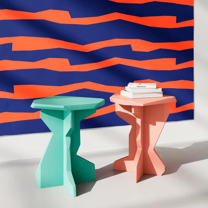 OUT Objekte Unserer Tage - Fels Stool, Solid Ash Lacquered, Apricot Pink - Image 2