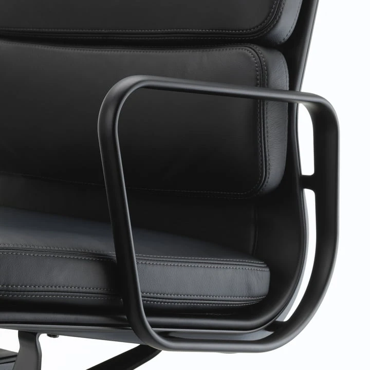 Vitra - EA 208 Soft Pad Chair Aluminum Polished With Armrests, Swivel, Leather Premium Black - Image 2